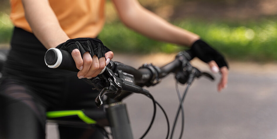 Proč (ne)využít cyklistické rukavice?>